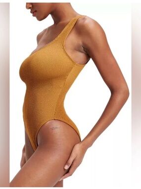 Good American Size 1/2 S/M Always Fits One Shoulder One Piece Neutral Swim gold